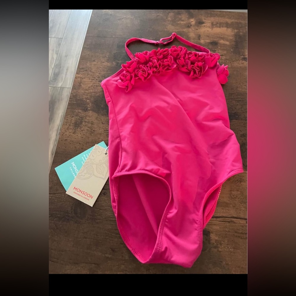 The girls swimsuit